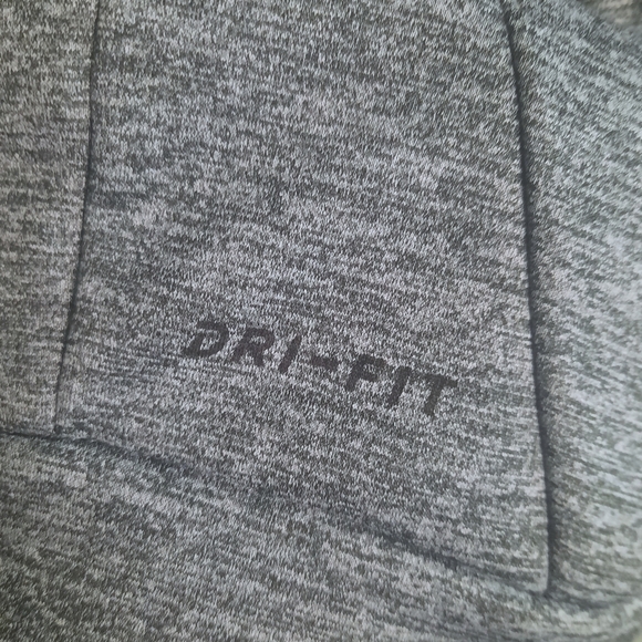 Jordan Men's 23 Alpha Therma Fleece Pullover Hoodie - Picture 7 of 11